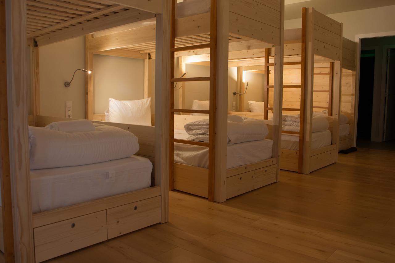 Feira Hostel & Suites Santa Maria da Feira Luaran gambar